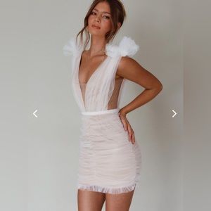 SHOULDER ACCENT MESH MINI DRESS WHITE
